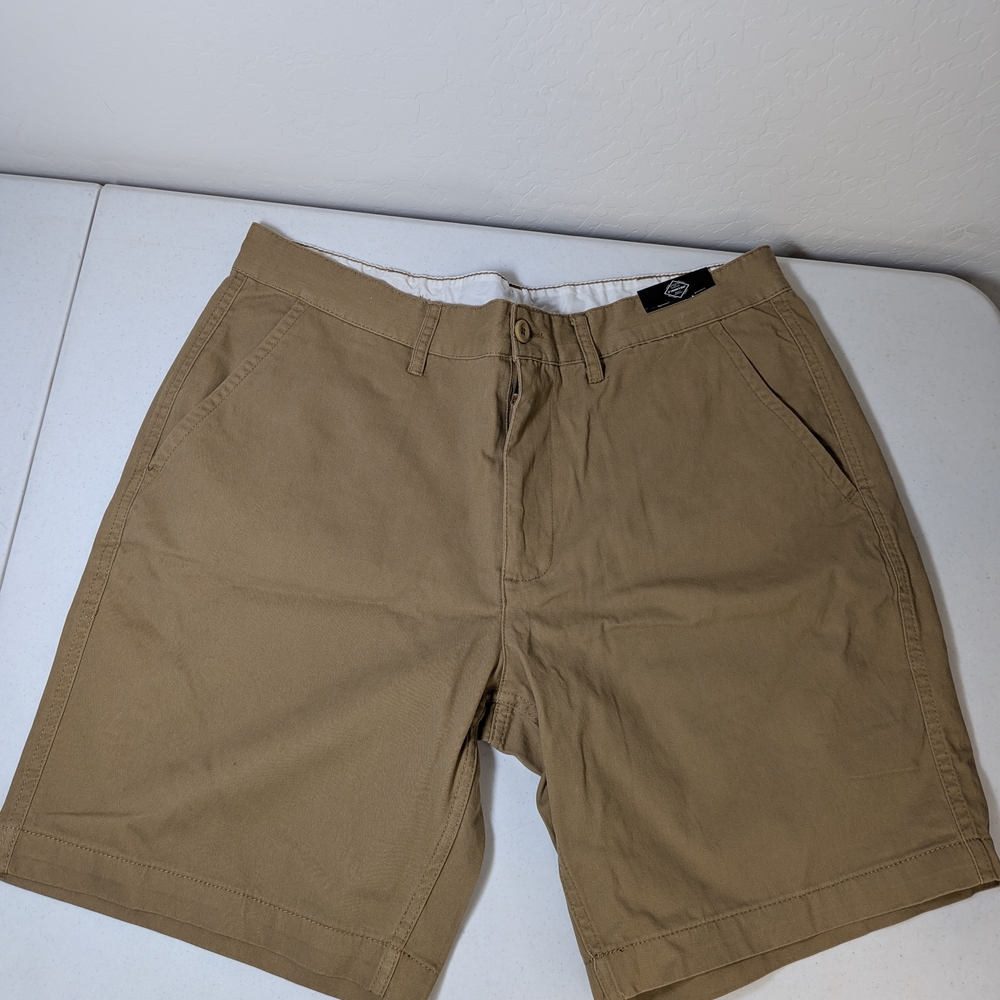 Size 38 St. John's Bay Men's Tan Shorts